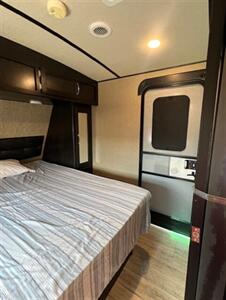 2018 GRAND DESIGN IMAGINE 2800 BH   - Photo 19 - Knightdale, NC 27545