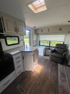 2016 OUTDOORS RV WIND RIVER 250-RLSW   - Photo 23 - Knightdale, NC 27545