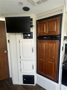 2016 OUTDOORS RV WIND RIVER 250-RLSW   - Photo 21 - Knightdale, NC 27545