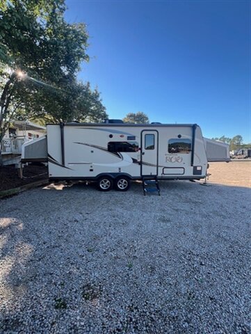 2021 ROCKWOOD ROO 233S  