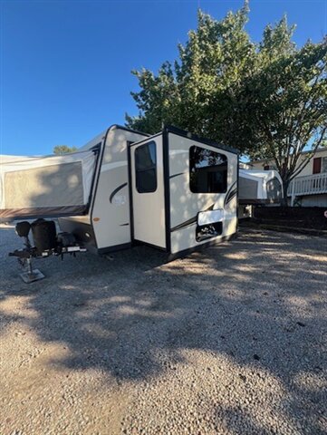 2021 ROCKWOOD ROO 233S - Photo 5 - Knightdale, NC 27545