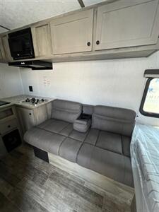 2026 SUNSET PARK SUNLITE 13MJLTD   - Photo 17 - Knightdale, NC 27545