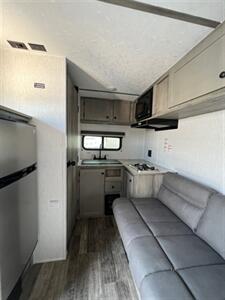 2026 SUNSET PARK SUNLITE 13MJLTD   - Photo 9 - Knightdale, NC 27545