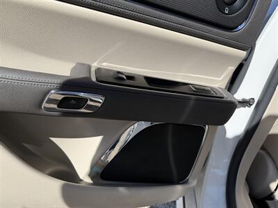 2020 Lincoln Continental Standard - Photo 32 - Albuquerque, NM 87107