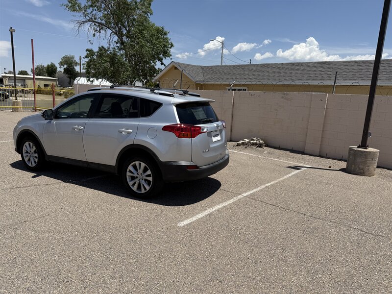 2015 Toyota RAV4 Limited photo 11