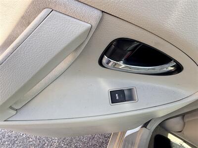2011 Toyota Camry LE   - Photo 12 - Albuquerque, NM 87107