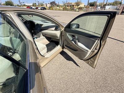 2011 Toyota Camry LE   - Photo 10 - Albuquerque, NM 87107