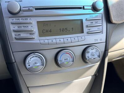 2011 Toyota Camry LE   - Photo 20 - Albuquerque, NM 87107