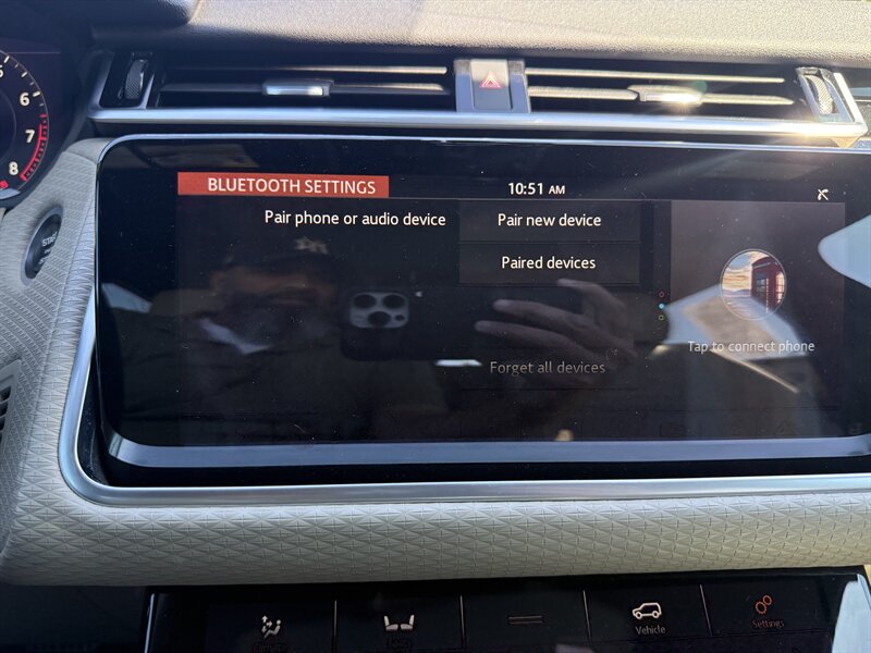 2018 Land Rover Range Rover Velar R-Dynamic SE photo 43