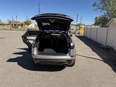 2018 Land Rover Range Rover Velar P380 R-Dynamic SE   - Photo 15 - Albuquerque, NM 87107