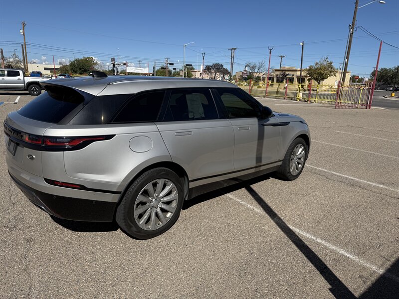 2018 Land Rover Range Rover Velar R-Dynamic SE photo 5