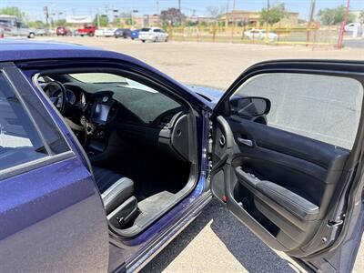 2014 Chrysler 300 S   - Photo 14 - Albuquerque, NM 87107