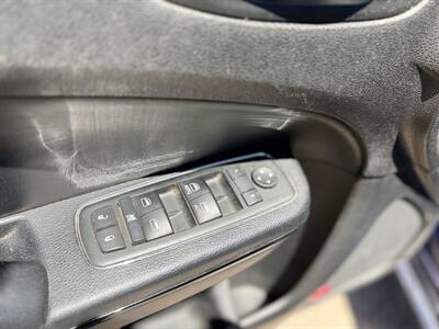 2014 Chrysler 300 S   - Photo 15 - Albuquerque, NM 87107