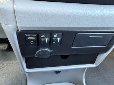 2015 Toyota Sienna XLE Premium 7-Passenger - Photo 26 - Albuquerque, NM 87107