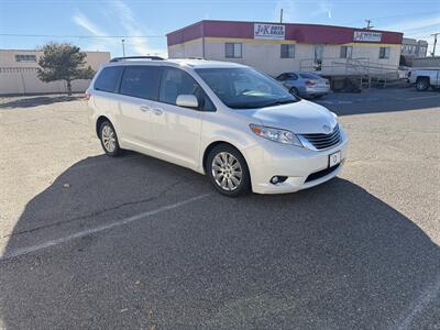 2015 Toyota Sienna XLE Premium 7-Passenger - Photo 8 - Albuquerque, NM 87107
