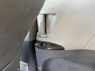 2015 Toyota Sienna XLE Premium 7-Passenger - Photo 15 - Albuquerque, NM 87107