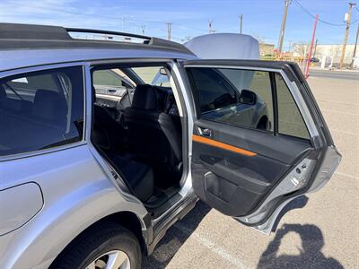 2013 Subaru Outback 3.6R Limited   - Photo 13 - Albuquerque, NM 87107