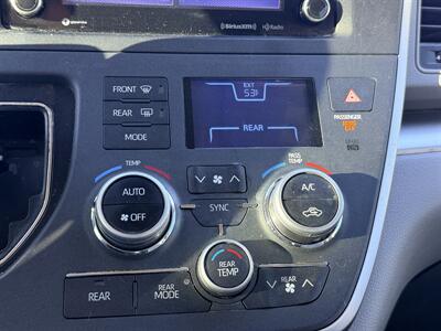 2020 Toyota Sienna LE 7-Passenger   - Photo 54 - Albuquerque, NM 87107
