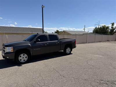 2011 Chevrolet Silverado 1500 LT   - Photo 2 - Albuquerque, NM 87107