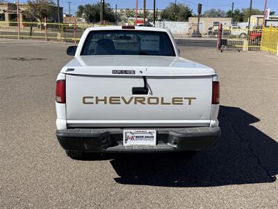 2000 Chevrolet S-10 - Photo 4 - Albuquerque, NM 87107