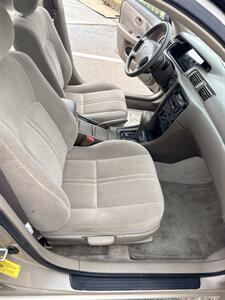 2001 Toyota Camry XLE V6 - Photo 21 - Albuquerque, NM 87107