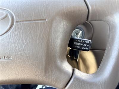2001 Toyota Camry XLE V6 - Photo 16 - Albuquerque, NM 87107