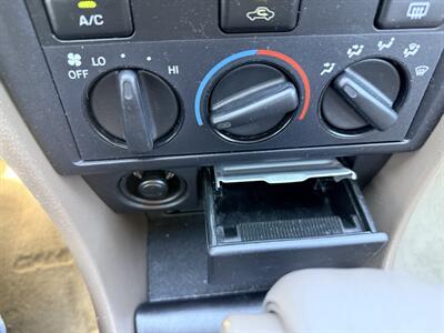 2001 Toyota Camry XLE V6 - Photo 15 - Albuquerque, NM 87107