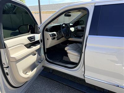 2019 Lincoln Navigator Reserve - Photo 9 - Albuquerque, NM 87107