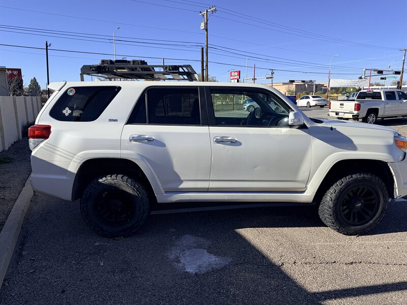 2011 Toyota 4Runner SR5 photo 4