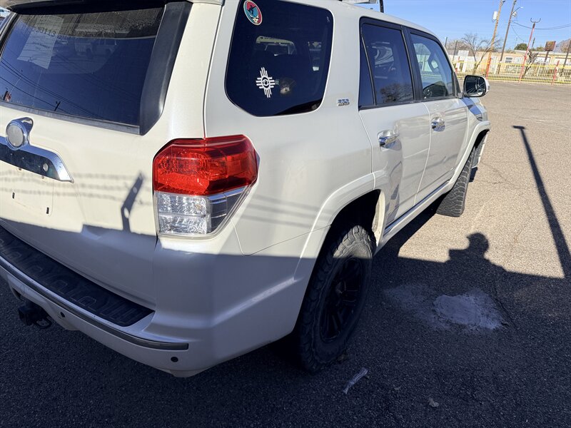 2011 Toyota 4Runner SR5 photo 3