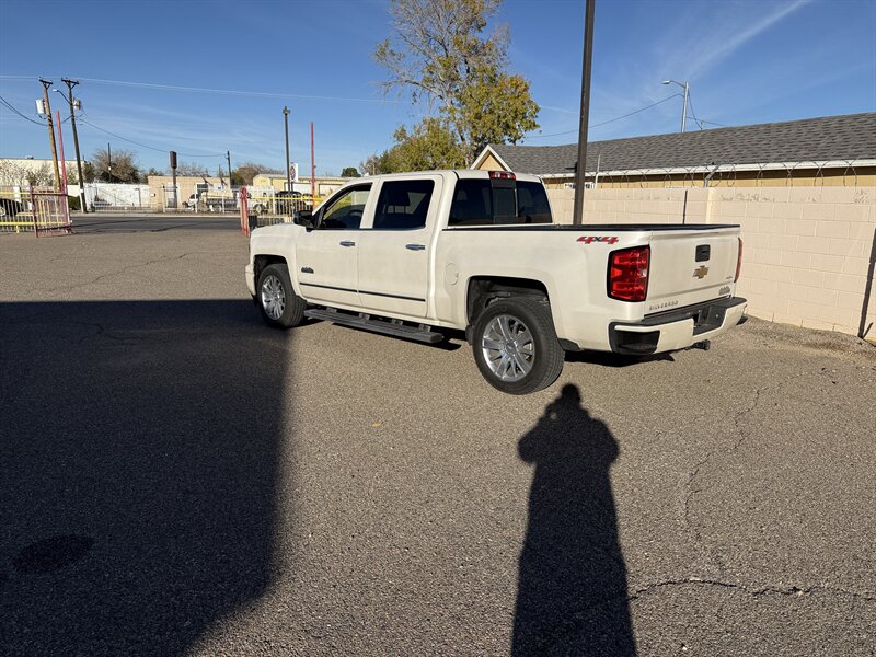 2015 Chevrolet Silverado 1500 High Country photo 3