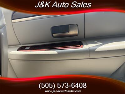 2011 Lincoln Town Car Signature Limited   - Photo 14 - Albuquerque, NM 87107