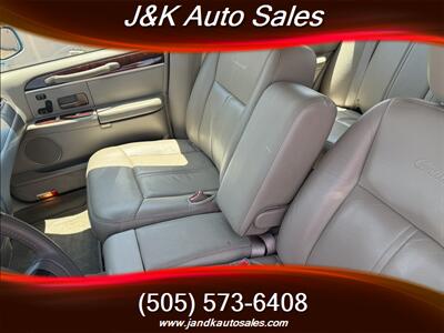 2011 Lincoln Town Car Signature Limited   - Photo 21 - Albuquerque, NM 87107