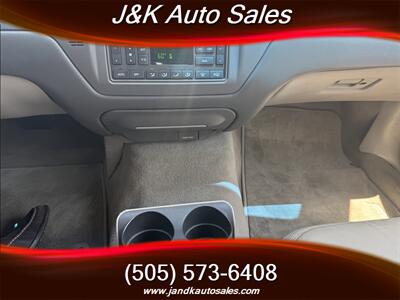 2011 Lincoln Town Car Signature Limited   - Photo 13 - Albuquerque, NM 87107