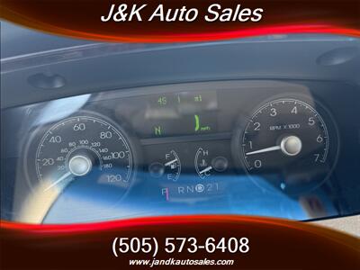 2011 Lincoln Town Car Signature Limited   - Photo 39 - Albuquerque, NM 87107
