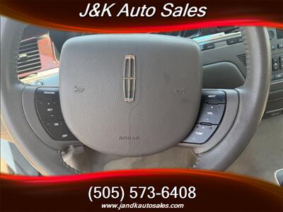 2011 Lincoln Town Car Signature Limited   - Photo 20 - Albuquerque, NM 87107