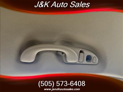 2011 Lincoln Town Car Signature Limited   - Photo 17 - Albuquerque, NM 87107