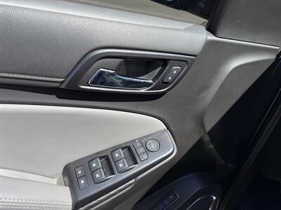 2019 Chevrolet Suburban LT   - Photo 25 - Albuquerque, NM 87107