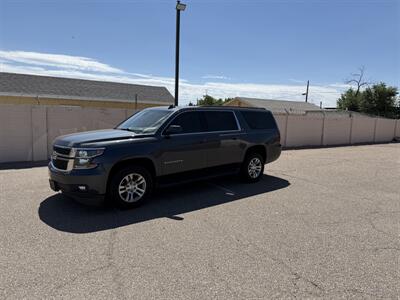 2019 Chevrolet Suburban LT   - Photo 2 - Albuquerque, NM 87107