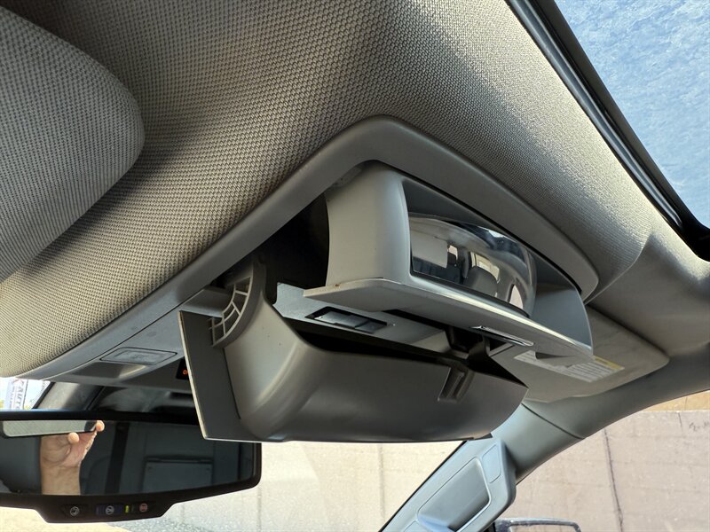 2019 Chevrolet Suburban LT photo 54