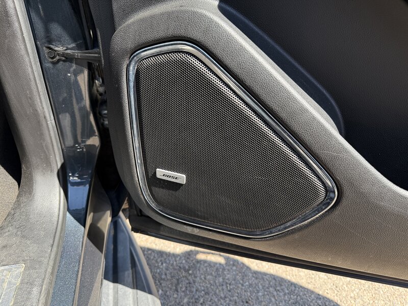 2019 Chevrolet Suburban LT photo 20