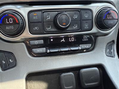 2019 Chevrolet Suburban LT   - Photo 46 - Albuquerque, NM 87107