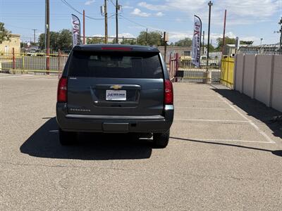 2019 Chevrolet Suburban LT   - Photo 4 - Albuquerque, NM 87107