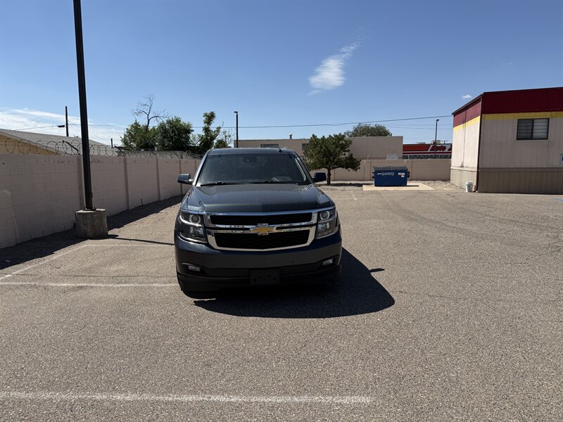 2019 Chevrolet Suburban LT photo 9
