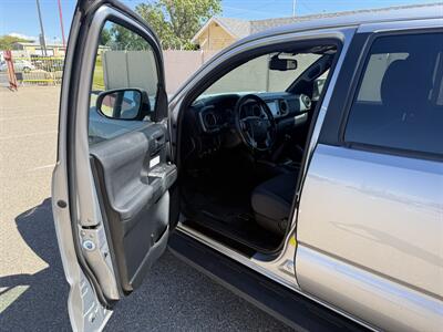 2016 Toyota Tacoma TRD Off-Road   - Photo 11 - Albuquerque, NM 87107