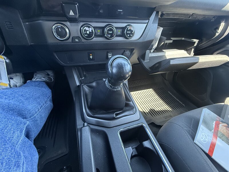 2016 Toyota Tacoma SR5 Sport TRD Pro photo 39