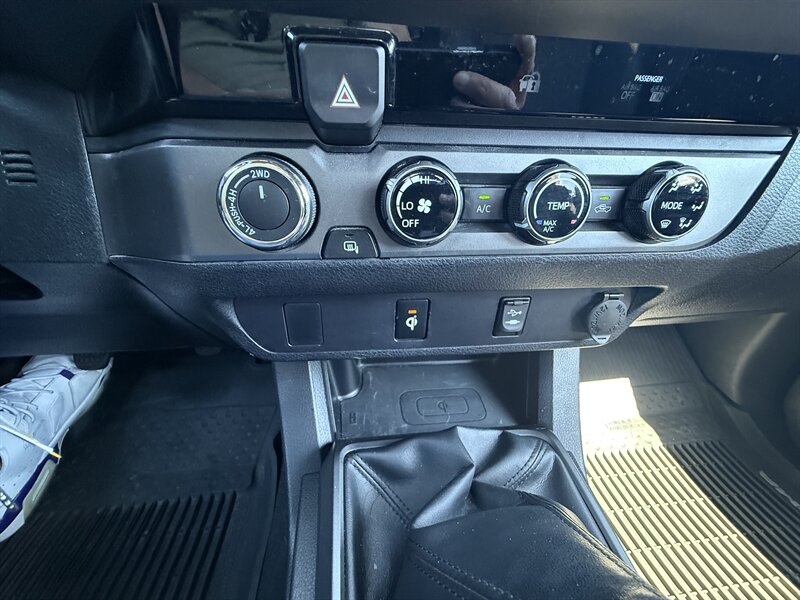 2016 Toyota Tacoma SR5 Sport TRD Pro photo 33