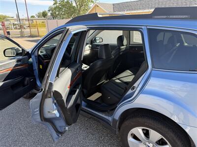 2012 Subaru Outback 2.5i Limited   - Photo 12 - Albuquerque, NM 87107