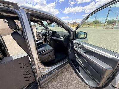 2019 Dodge Grand Caravan GT   - Photo 13 - Albuquerque, NM 87107