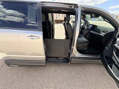 2019 Dodge Grand Caravan GT   - Photo 14 - Albuquerque, NM 87107